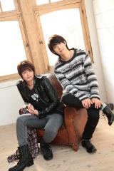 �f�r���[�O�̐V�l�E�A���}�J�~�j�C�g�A�N���G�[�^�[���V���K�[�R���e�X�g�J�� 