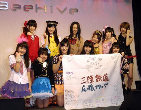 三陸鉄道チャリティーliveに全国からローカルアイドル集結 東北から参加のテクプリ 次は仙台で Oricon News