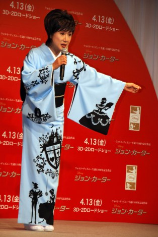 小林幸子 世界に一つの ディズニー 着物を披露 Oricon News