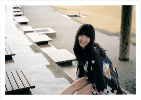 AKB48柏木由紀の写真集『ゆ、ゆ、ゆきりん･･･』（4月19日発売／集英社） 