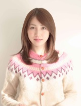 �g��F�A5���Ƀf�r���[1���N�L�O���C�u 