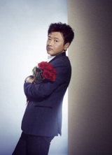 桑田佳祐 ドコモcmで再び スマホ 役熱演 Oricon News