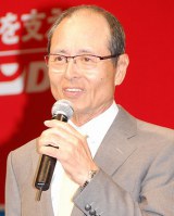 リポd 50周年 王貞治氏ら豪華歴代cmキャラ10人で ファイト一発 Oricon News