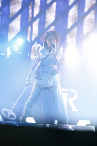 T.M.R.西川貴教、16周年ライブで涙の決意表明 | ORICON NEWS