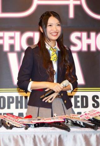 画像・写真 | AKB48北原里英が台湾で握手会を開催。「麻友ちゃん絶賛のホルモンソーメンが食べたいです」 1枚目 | ORICON NEWS