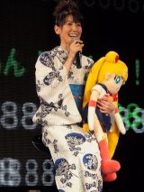 �w��������m�Z�[���[���[���x20���N�L�O�C�x���g�ɓo�ꂵ���O�΋ՔT�@�iC�jORICON DD inc. 