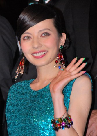 画像・写真 | 舘ひろし、役者人生初の“被り物”でアイドル目指す