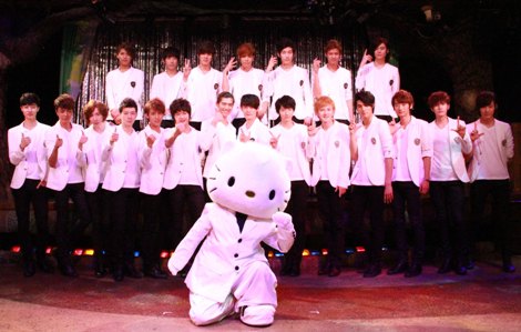 男性21人組k Popグループ Apeaceとキティのボーイフレンド ディアダニエルがコラボユニットを結成 Oricon News