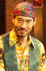 �������G�A�ܗւŔM���̃|�[���Ɋ����u���E�̎��s�v�c�v 