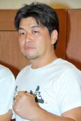 �w�����{��k�Е����x��LIVE2012�x���씭�\��ɏo�Ȃ����T���h�E�B�b�`�}���E�x�V�������@�iC�jORICON DD inc. 