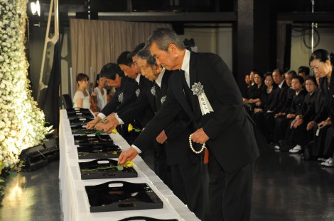 画像 写真 地井さんお別れの会 に800人 加山雄三 君の遺した大切な仕事を伝えていく 16枚目 Oricon News