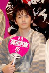 �f��w���t�Ƒ� �o�N�M���N�t�@�~�[���A�x�̊�����I��ɏo�Ȃ����ь��s�@�iC�jORICON DD inc. 