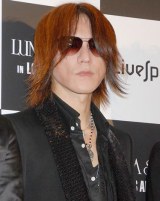 SUGIZO�A���񔍗����܂őS��4�T�ԁ@��Έ��Â̐f�f�ɂ��u���C���͂���v 