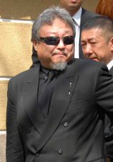 �e�����X�E���[�A���q����Ɩ��O�̂��ʂ�u16���ɉ�񑩂��Ă��v 