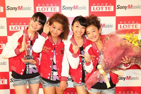 平均年齢11.5歳のJ☆Dee'Zが『歌のあるガムプロジェクト』8000組の