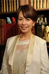 �玙�x�ɂ����1�N4�����Ԃ�Ƀe���r�ɋA���Ă��镐���G���A�i�E���T�[�iC�j�e���r���� 