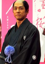 ���d�̌Z�E�R�{�o�n���̐����G�r�@�iC�jORICON DD inc. 