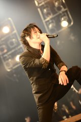 �S18�Ȃ�M������TERU 