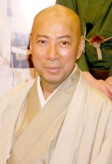 �x���̒���ŗ×{���̎s�욣�\�Y�A3���w�I�Z���[�x���x�� 