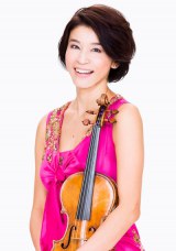 ���������q�A�R���T�[�g�ߑ���y���ȂǓ����Q�Ɂ@�u���O�ŌĂт��� 