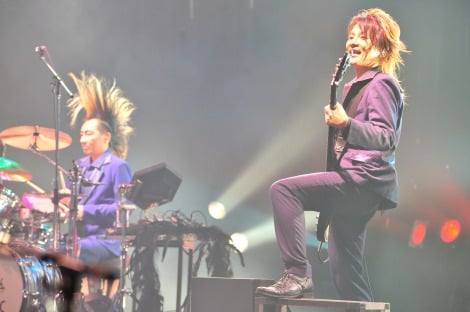 ◆未開封◆BUCK-TICK 樋口豊 シリアスベアー スリッパ 新品未使用 画像・写真 | BUCK-TICK、25年ぶりの思い出の地で慈善公演 5枚目