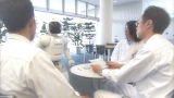 3月17日放送の『NHKスペシャル「ロボット革命 人間を超えられるか」』で紹介されるホンダが開発した現在世界最高のヒューマノイド・アシモ(C)NHK 