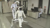 3月17日放送の『NHKスペシャル「ロボット革命　人間を超えられるか」』で紹介されるホンダが開発した現在世界最高のヒューマノイド・アシモ（C）NHK 