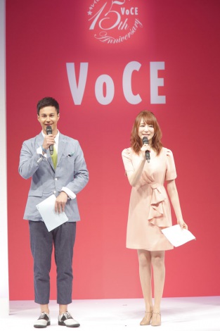 美容情報誌『VoCE創刊15周年を記念した巨大イベント『VOCE美利きフェスタ2013』でMCを務めたユージ 