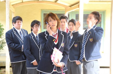 米倉涼子主演ドラマ 35歳の高校生 初回14 7 の好スタート Oricon News