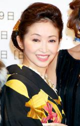 ����ڌc�q�A2�ΔN���ʒj���ƌ��� ��݂����ɓ��� 