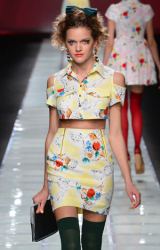 �}�[�N�X�^�C���[��Ãt�@�b�V�����V���[�wtouchMe�x�J�Ì��� 