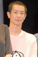 �������A�T���̊�s�\�I�u�y���ŖݏĂ��Ă��v �{�l���[�� 