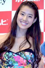 ���݂�A���s�����A���u���e�Ȃ��v 