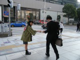 画像 写真 ももクロ 省エネスーツで全国5大都市ティッシュ配り 11枚目 Oricon News