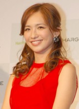 3��ނ̃E�G�f�B���O�h���X�p��! �D�؂܂��݂̃n���C�����ɖ��� 