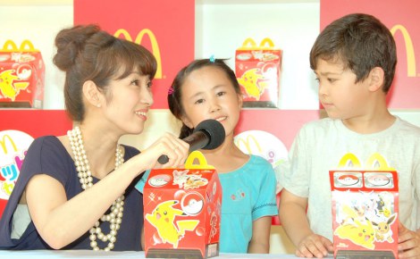 画像 写真 坂下千里子 2歳の息子に親ばか全開 将来はサッカーa代表 3枚目 Oricon News