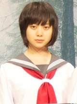 �R�����I�A�w�A�E�g���C�W�x�Ŗ��Â��� 