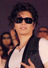 GACKT�u�\�m������v�Ɠ��X���� ���̃R���g���[�������� 