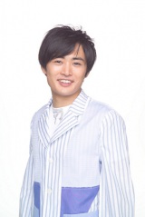 ���c�ЂƂ�A�����w�V�����́x�ŉf��ēf�r���[�@���m���č�R�E�o�� 