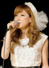 吉田栄作 今を抱きしめて 約4年ぶり熱唱 新コラボで 生まれ変わった Oricon News