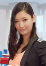 �؁X���A�����̔��r�������炯�u���̓A�U�Ə��B�E�̓u����4�����v 