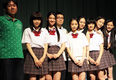 画像 写真 撮影現場は アメとムチ 女子高生の禁断の世界を描く映画公開 1枚目 Oricon News