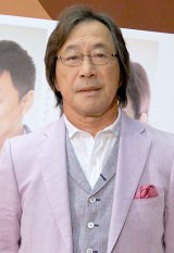 ���c�S��A�����E�`�[�����Ƀ��������u�Ėډ�q����̂悤�v 