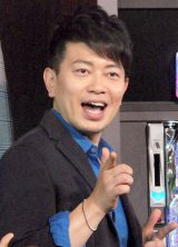 �J�オ��E�{���A�w�s�J���x�I���̐璹�ɃG�[���u���O�������΂��!�v 