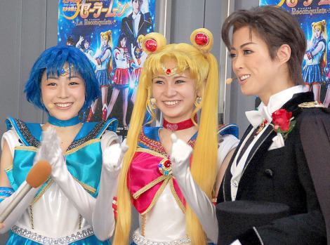 画像・写真 | セーラームーン、“タキシード仮面”大和悠河にうっとり 2