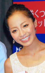 ���X���A�J�t�F�X�őr�����u�ގ��ƕʂꂽ���̂ۂ����茊���󂢂������v 