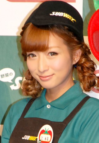 画像 写真 辻希美 無菌性髄膜炎症候群の回復報告 退院後初イベントで笑顔 1枚目 Oricon News