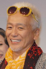 �T��&�ʒu�̃��j�b�g�u�x�c��BAND�v�A11�E10�Ɋw���ՂŃ��C�u���{ 