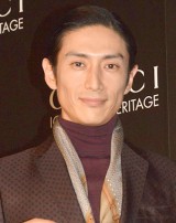 �ɐ��J�F��A���]�Ԃ܂������炸 �u�T���̎�`���āv�ƒQ���� 