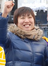 ���������A�V���̔~�Â���Ɋ��������@�{�N�V���O8�����Ԃ����� 